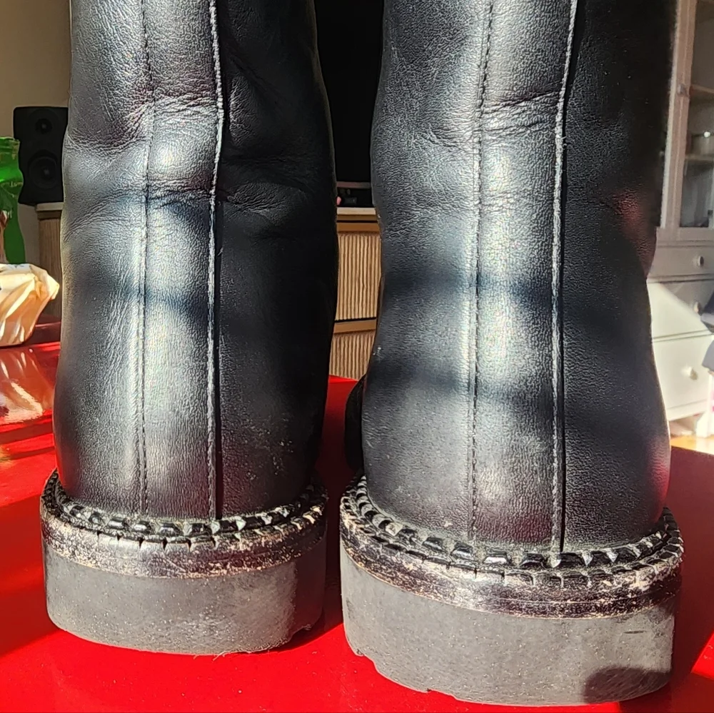 Vince Cabria Womens Water Resistant Leather Chelsea Boot Zip Front Lug 7.5 38.5 - Picture 4 of 11